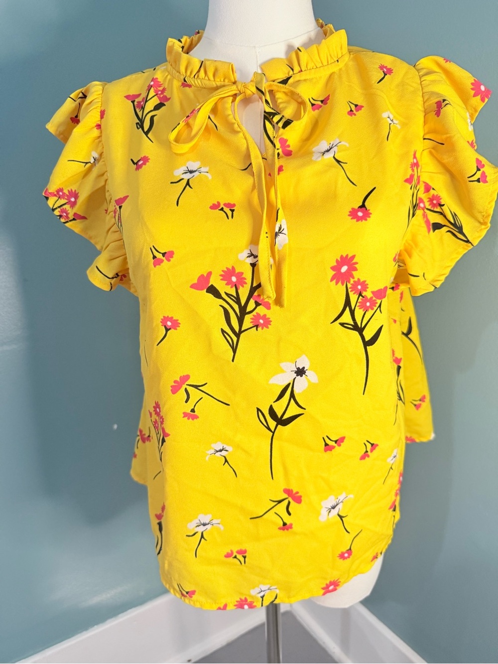 Yellow Floral Ruffle Flutter Sleeve Tie Neck Blouse Medium